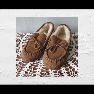 Bearpaw moccasins